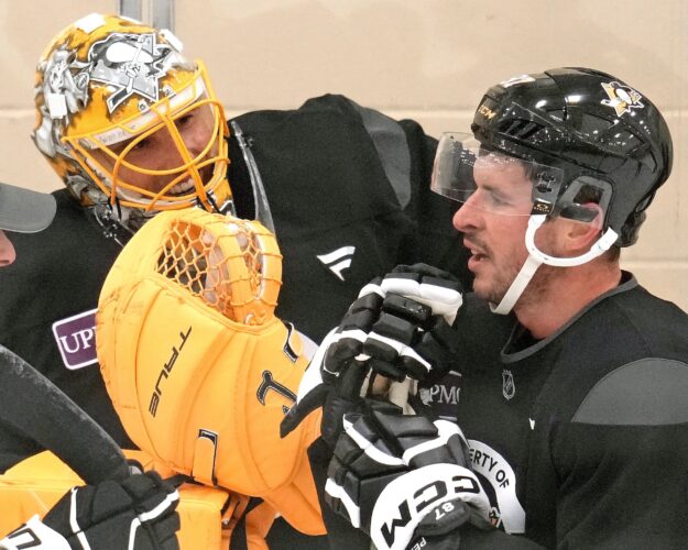 This year, Penguins' Crosby is part of the older generation